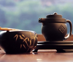 “头泡茶”要倒掉,洗去农药残留?专家:炒茶高温可杀菌去残留,洗茶未必科学